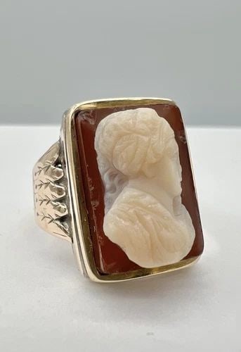 ANTIQUE VICTORIAN ETRUSCAN 10K YELLOW GOLD CARVED HARDSTONE CAMEO LARGE RING 9G (1 of 2)