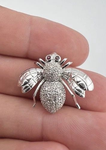 14K WHITE GOLD NATURAL PAVE SET DIAMOND BEE INSECT BUG BROOCH PIN PENDANT 4.3G (1 of 2)