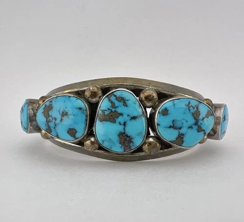 NAVAJO STERLING SILVER HIGH GRADE KINGMAN TURQUOISE CARINATED CUFF BRACELET 92G (1 of 2)