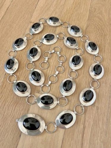 VINTAGE NAVAJO STERLING SILVER NATUAL BLACK ONYX OVAL CONCHO BELT 41" -146G #2 (1 of 2)