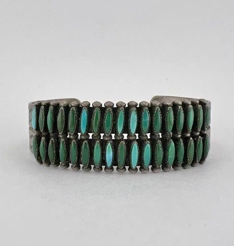 OLD 1940S ZUNI STERLING SILVER NEEDLEPOINT TURQUOISE 2 ROW STAMPED CUFF BRACELET: OLD 1940s Zuni Sterling Silver Needlepoint Turquoise 2 Row Stamped Cuff Bracelet Cuff is 5 3/8" tip to Tip and has a 1 1/8" Wide - Slightly Adjustable Gap Cuff Is 7/8" Wide In The Center Weight is 35.