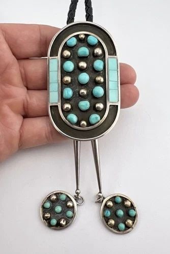 VTG JOBETH MAYES (MAIZE) STERLING SILVER ZUNI TURQUOISE FLUSH INLAY BOLO TIE 3' (1 of 2)