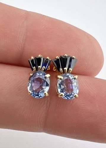 DESIGNER 14K YELLOW GOLD NATURAL CORNFLOWER BLUE CEYLON SAPPHIRE POST EARRINGS: Designer 14k Yellow Gold Natural Cornflower Blue Ceylon Sapphire Post Earrings Size: 11mm Tall by Over 6mm Wide Weight is 2.0 Grams on My Scale Metal: 14k Yellow Gold - Hallmarked Amazing Natural Corn