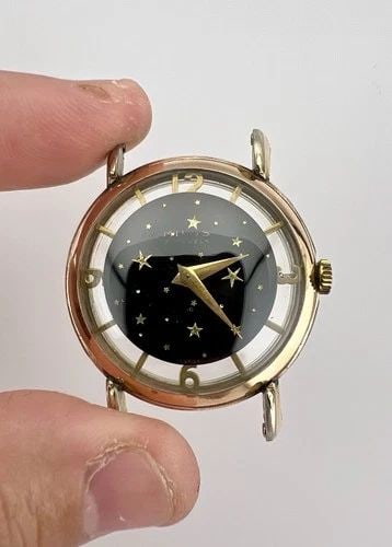 RARE VTG MILUS MYSTERY STAR DIAL 21 JEWELS 33MM GOLD FILLED MEN'S WRISTWATCH: RARE VTG MILUS MYSTERY STAR DIAL 21 JEWELS 33MM GOLD FILLED MEN'S WRISTWATCH RARE Vtg Milus Mystery Star Dial 21 Jewels 33mm Gold Filled Men's Wristwatch Case Size: 33mm Wide With Out Crown Case: Gold