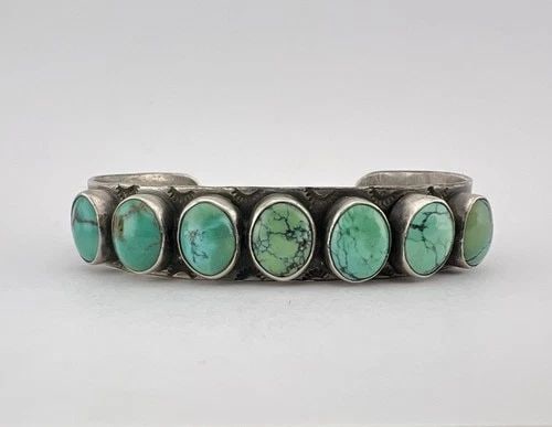 VTG FRED HARVEY NAVAJO STERLING SILVER SPIDERWEB TURQUOISE STAMPED CUFF BRACELET (1 of 2)
