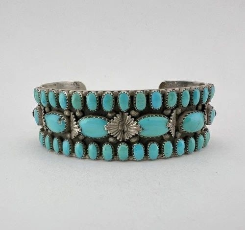VINTAGE DAVE & CELIA NIETO ZUNI STERLING SILVER TURQUOISE CLUSTER CUFF BRACELET (1 of 2)