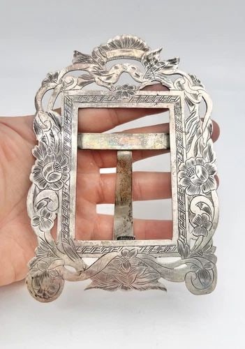 ANTIQUE RUSSIAN 84 SILVER ENGRAVED SCROLL PHOTO PICTURE FRAME (1 of 2)
