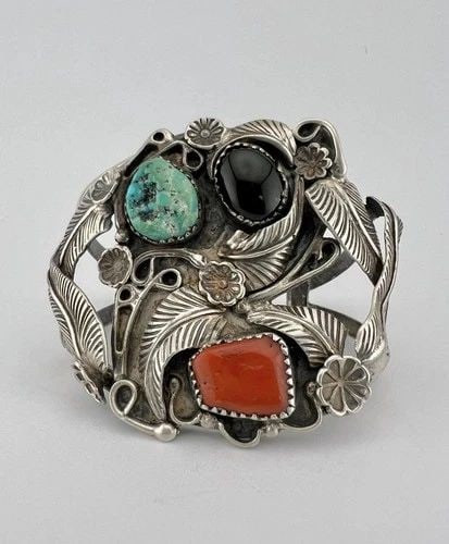 VTG NAVAJO STERLING SILVER TURQUOISE & CORAL ONYX STAMPED FEATHER CUFF BRACELET (1 of 2)