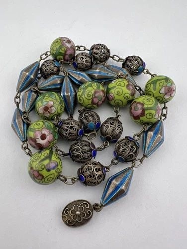 OLD CHINESE EXPORT SILVER ENAMEL CLOISONNE FILIGREE BALL BEAD CHAIN 28.5"- 61.3G (1 of 2)