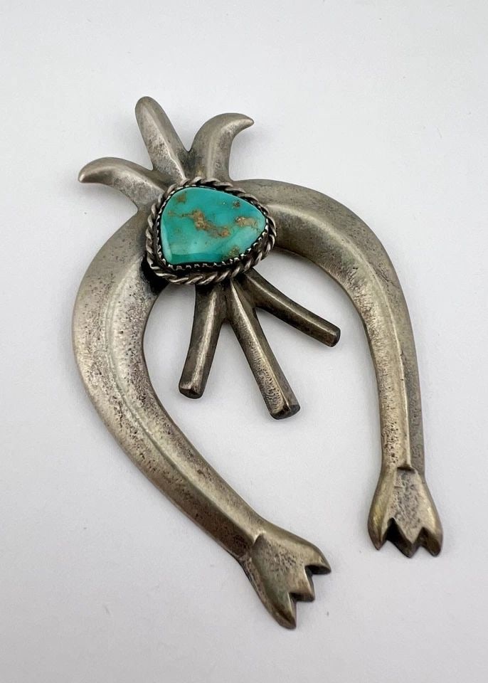 HUGE 3.25" NAVAJO SANDCAST STERLING SILVER ROYSTON TURQUOISE NAJA PENDANT 41G: HUGE 3.25" Navajo Sandcast Sterling Silver Royston Turquoise NAJA Pendant 41g Size: 3 14" Tall By Over 2" Wide Metal: Sterling Silver Weight is 41.1 Grams on my scale Amazing Natural Blue & Greenish R