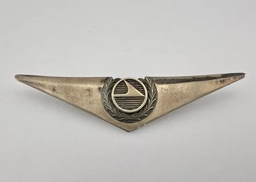 RARE 3RD ISSUE WEST COAST AIRLINES (WCA) PILOT STERLING SILVER WINGS 3.5" (1 of 1)