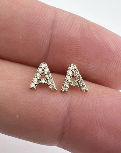 DESIGNER 10K YELLOW GOLD NATURAL PAVE DIAMOND LETTER A INITIAL STUD EARRINGS (1 of 2)