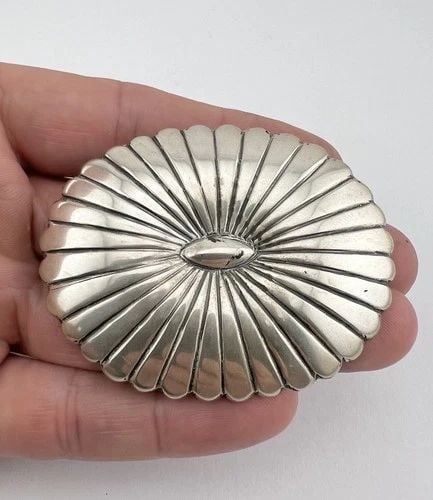 VTG MARCELLA JAMES NAVAJO STERLING SILVER STAMPED UNISEX OVAL BELT BUCKLE 2.5": VTG MARCELLA JAMES NAVAJO STERLING SILVER STAMPED UNISEX OVAL BELT BUCKLE 2.5" Vtg Marcella James Navajo Sterling Silver Stamped Unisex Oval Belt Buckle 2.5" Size: 2 1/2" Wide By 2" Tall Weight is 28.