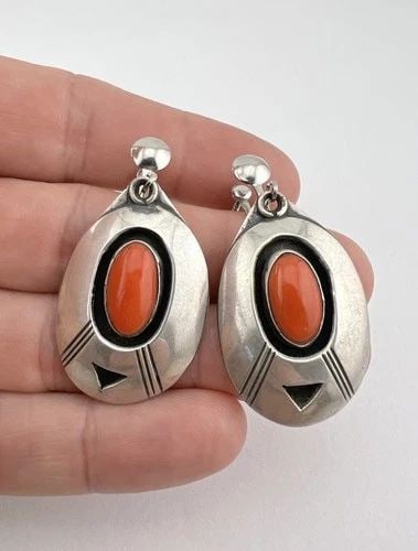 VTG NAVAJO STERLING SILVER RED CORAL SHADOWBOX TEARDROP SCREW EARRINGS 1 7/8" (1 of 1)
