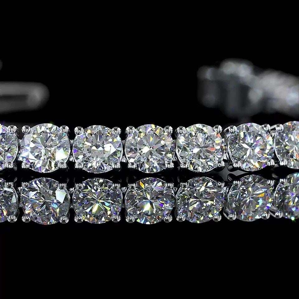 LAB-GROWN 8.24 CARAT ROUND E-F-VS2 DIAMOND 14K WHITE GOLD TENNIS BRACELET: LAB-GROWN 8.24 CARAT ROUND E-F-VS2 DIAMOND 14K WHITE GOLD TENNIS BRACELET Title: High-quality Brand-New Echo Friendly Elegant Lab-Grown 8.24 Carat Round E-F-VS2 Diamond 14K White Gold Tennis Bracelet 