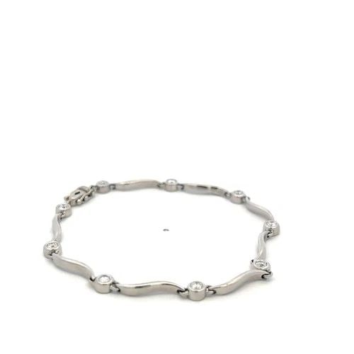 VINTAGE PLATINUM LINK BRACELET WITH 0.9 CARAT ROUND BRILLIANT H-VS DIAMONDS (1 of 2)