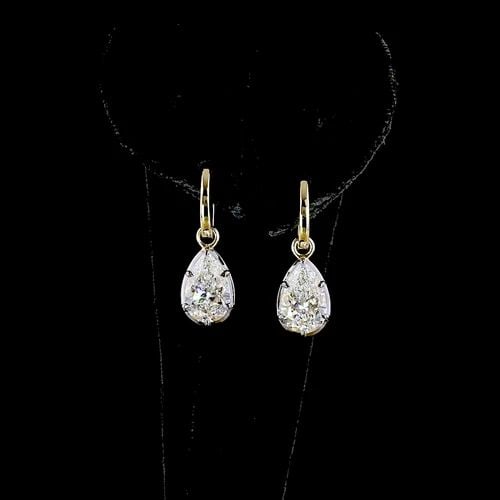 LAB-GROWN 4.08 CARAT PEAR E-F-VS1 DIAMOND 14K YELLOW GOLD HANGING EARRINGS: LAB-GROWN 4.08 CARAT PEAR E-F-VS1 DIAMOND 14K YELLOW GOLD HANGING EARRINGS Title: High-quality Brand-New Echo Friendly Elegant Lab-Grown 4.08 Carat Pear E-F-VS1 Diamond 14K Yellow Gold Hanging Earring