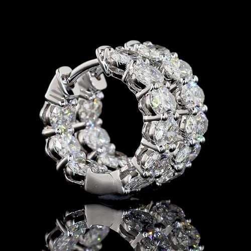 LAB-GROWN 2.73 CARAT CUSHION BRILLIANT E-F-VS DIAMOND PLATINUM ETERNITY BAND: LAB-GROWN 2.73 CARAT CUSHION BRILLIANT E-F-VS DIAMOND PLATINUM ETERNITY BAND Title: High-quality Brand-New Echo Friendly Elegant Lab-Grown 2.73 Carat Cushion Brilliant E-F-VS Diamond Platinum Eternity