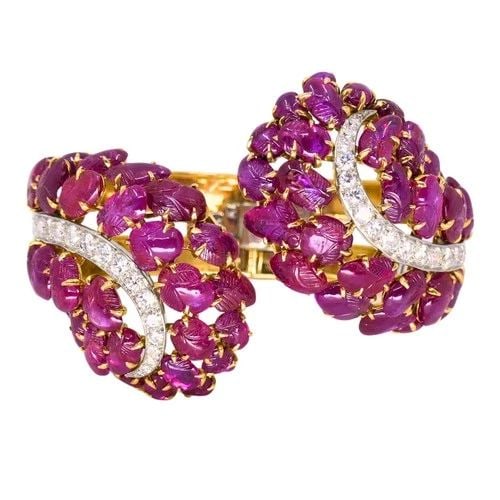 BOUCHERON RUBY BRACELET DIAMOND GOLD PLATINUM BURMESE RUBY GIA NO HEAT, FRENCH: BOUCHERON RUBY BRACELET DIAMOND GOLD PLATINUM BURMESE RUBY GIA NO HEAT, FRENCH VK TOOOO BOUCHERON 18 karat Yellow Gold Ruby Diamond Bracelet A remarkable Boucheron bracelet crafted in 18k gold and pla