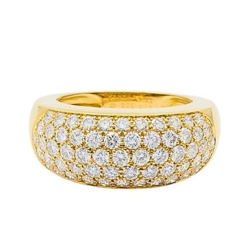 VAN CLEEF & ARPELS PAVE DIAMOND GOLD DOME RING: VAN CLEEF & ARPELS PAVE DIAMOND GOLD DOME RING Van Cleef & Arpels Pave Diamond Gold Dome Ring A classic Van Cleef & Arpels pave diamond 18k gold dome ring. The dome has angled corners with the diamond