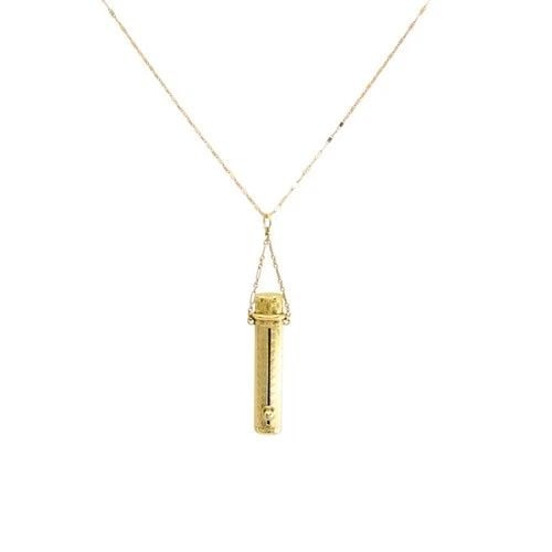 VINTAGE 14K GOLD LIPSTICK CASE PENDANT NECKLACE ON 14K GOLD CHAIN: VINTAGE 14K GOLD LIPSTICK CASE PENDANT NECKLACE ON 14K GOLD CHAIN ES JTOO Product details: Materials: 14k Gold Weight: 11.8 Grams Measurement: Pendant - 3/8" x 1 7/8" Chain - 18" Hallmarks: 14K, 585 I