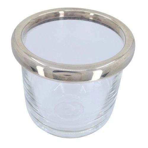 VINTAGE GUCCI ITALIAN MIID-CENTURY MODERN SILVER CRYSTAL ICE BUCKET VASE: VINTAGE GUCCI ITALIAN MIID-CENTURY MODERN SILVER CRYSTAL ICE BUCKET VASE KL GOO Add a touch of 1970s Italian glamour to your bar cart with this authentic vintage Gucci home collection piece. Crafted i