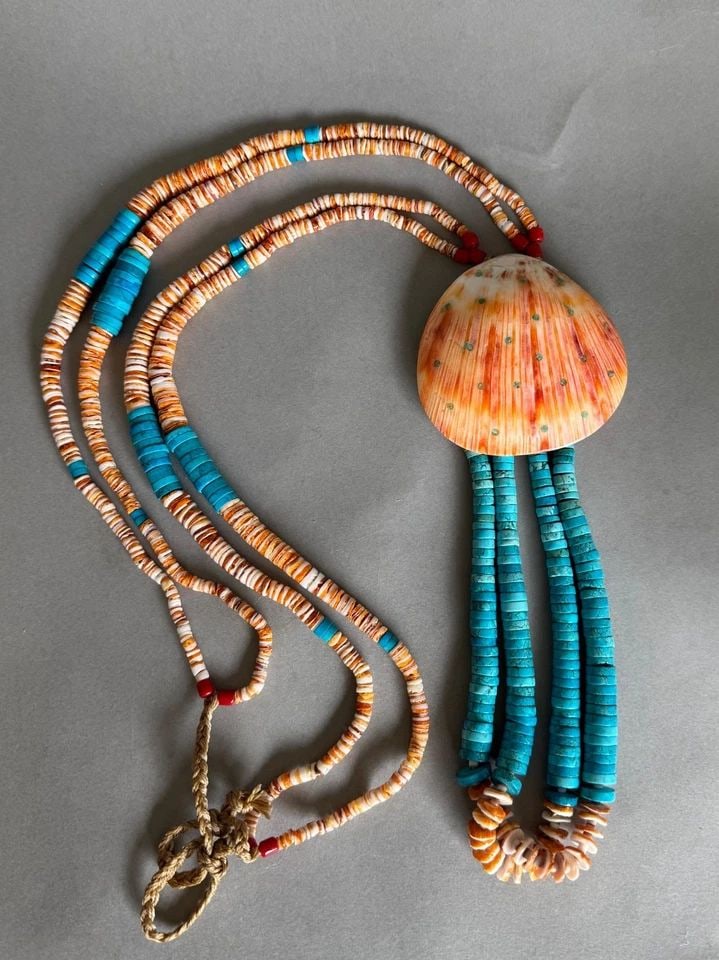 HUGE SANTO DOMINGO PUEBLO SPINY OYSTER AND TURQUOISE WITH TURQUOISE INLAID SHELL (1 of 1)