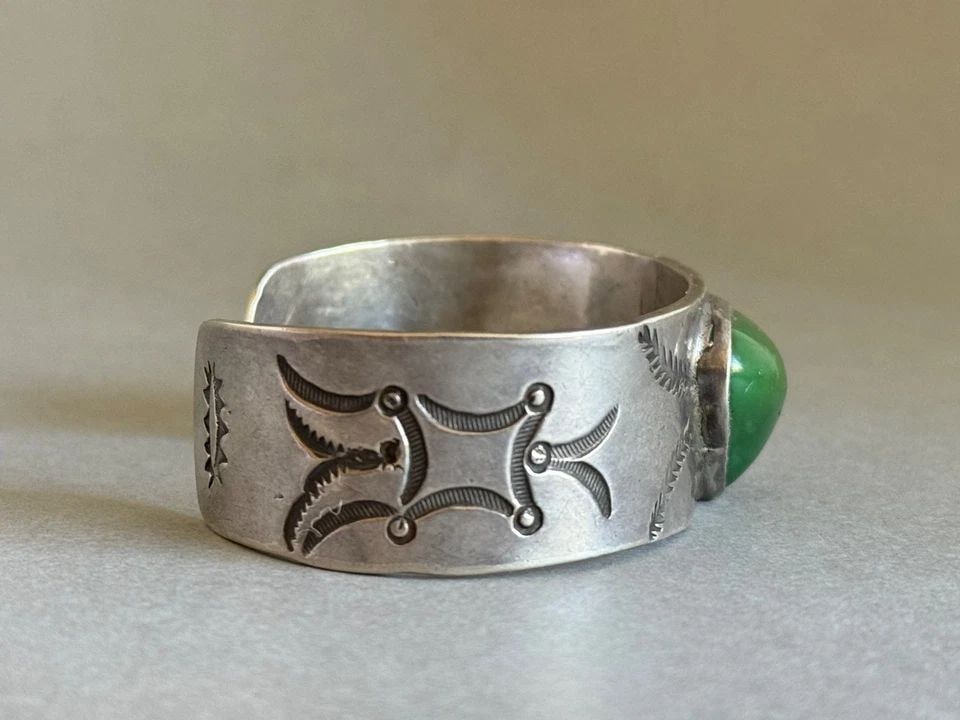 OLD PAWN NAVAJO STERLING SILVER WITH GREEN TURQUOISE INGOT BRACELET (1 of 1)