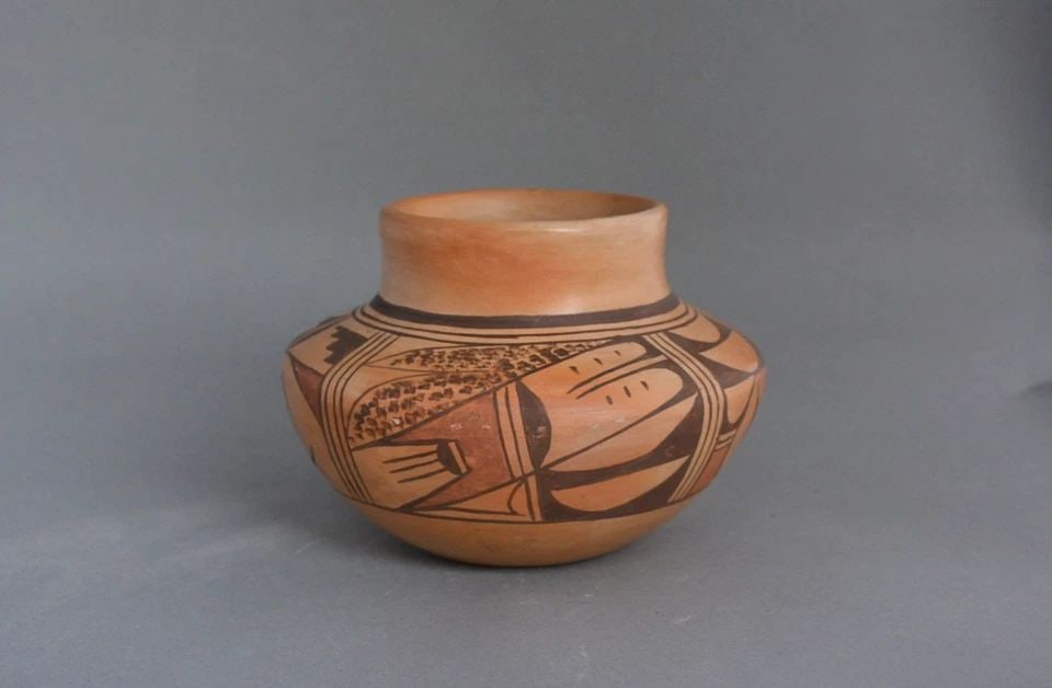LUCY NAHEE (1902-1981) - HOPI OLLA POT - SIKYATKI REVIVAL PATTERNS - 4.5" X 6" (1 of 2)