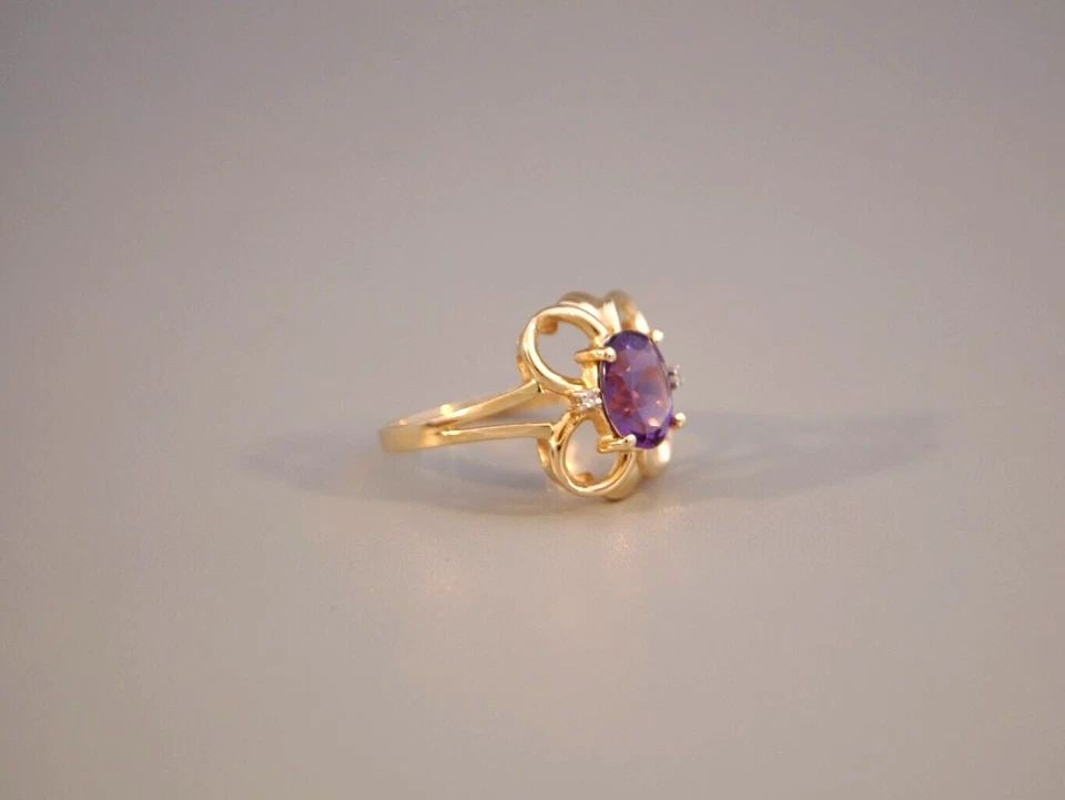 VINTAGE 14K SOLID GOLD NATURAL AMETHYST & DIAMOND RING - LARGE OVAL PURPLE GEM (1 of 2)