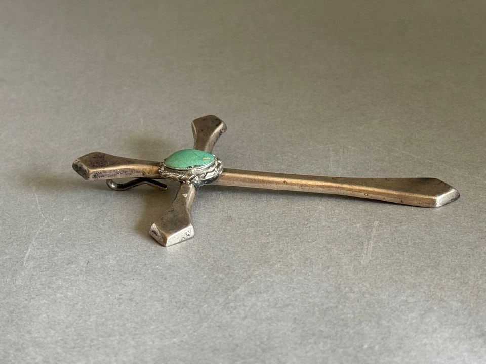 HUGE OLD PAWN NAVAJO STERLING SILVER WITH TURQUOISE CAST CROSS PENDANT: HUGE OLD PAWN NAVAJO STERLING SILVER WITH TURQUOISE CAST CROSS PENDANT Large Old Pawn Navajo Sterling Silver with Turquoise Cross Pendant 4 3/4" Tall ..2 5/8" Across .. 48.3 Grams ..