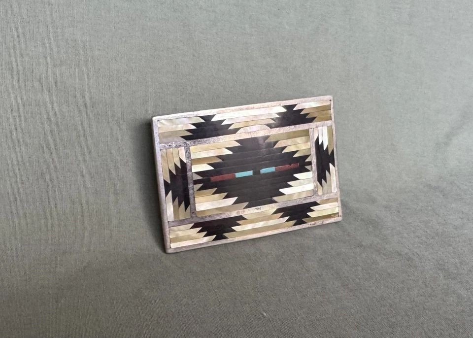 CHARLOTTE DISHTA VINTAGE STERLING SILVER MULTI STONE INLAY BELT BUCKLE: CHARLOTTE DISHTA VINTAGE STERLING SILVER MULTI STONE INLAY BELT BUCKLE 2" Tall x 3" Wide ..50.3 Grams Throughout the 40 years that I have been in business, I have purchased jewelry from pawn shops thr