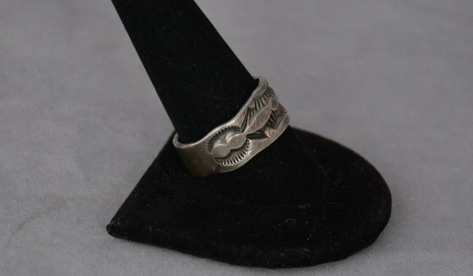 MARC ANTIA - APACHE STERLING SILVER RING - DEEPLY HANDSTAMPED - MENS SIZE 11: This vintage ring has been beautifully crafted by Apache silversmith Marc Antia. The band is 3/8" wide. The ring size is 11. It is signed Marc Antia and marked Sterling. This ring is in great vintage 