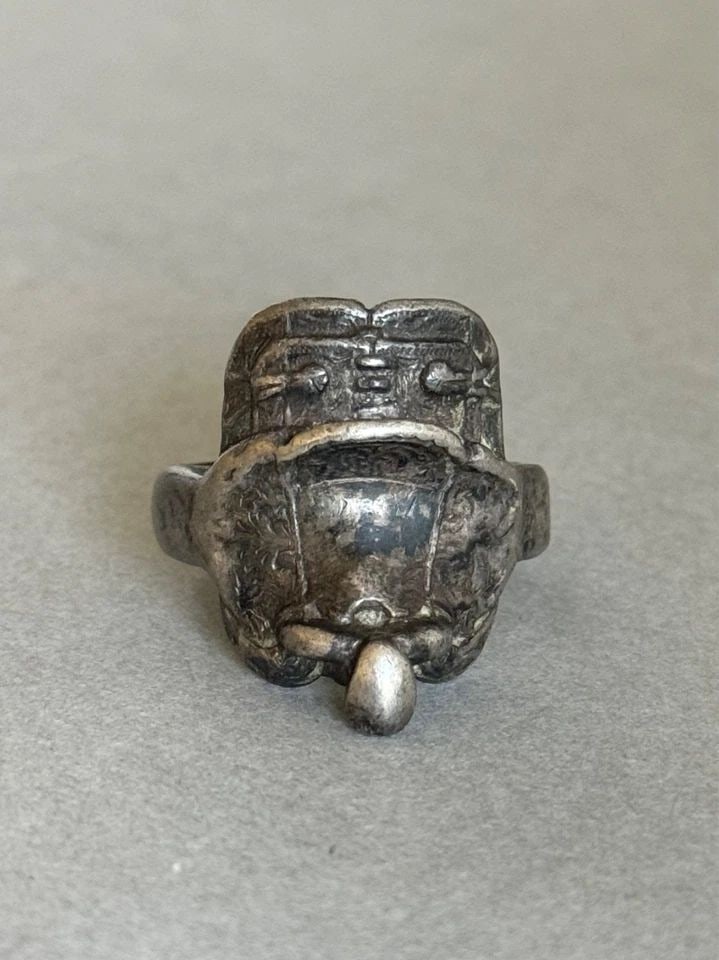 VINTAGE NAVAJO STERLING SILVER SADDLE RING. SIZE 10 1/2 (1 of 2)