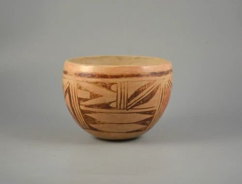 VINTAGE HOPI POT BOWL - TRADITIONAL POLYCHROME - PAT HONIE: Item Description: This vintage pot has been handcrafted in the traditional way by Hopi potter Pat Honie. It stands 3.5" tall and measures 5" across. There is substantial vintage wear and some pitting 