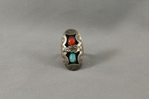OLD PAWN NAVAJO STERLING SILVER AND TURQUOISE AND CORAL RING SIZE 6: OLD PAWN NAVAJO STERLING SILVER AND TURQUOISE AND CORAL RING SIZE 6 Item Description: 1 3/8" Tall