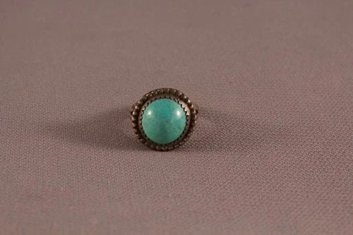 OLD PAWN NAVAJO STERLING SILVER AND TURQUOISE RING SIZE 5 3/4: OLD PAWN NAVAJO STERLING SILVER AND TURQUOISE RING SIZE 5 3/4 Item Description: 5/8" tall Great Turquoise Stone