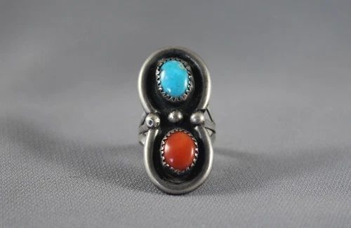 OLD PAWN NAVAJO STERLING SILVER AND TURQUOISE AND CORAL RING SIZE 5: OLD PAWN NAVAJO STERLING SILVER AND TURQUOISE AND CORAL RING SIZE 5 Item Description: 1 3/8” tall P