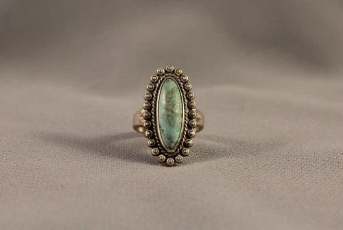 OLD PAWN NAVAJO STERLING SILVER AND TURQUOISE RING SIZE 5: OLD PAWN NAVAJO STERLING SILVER AND TURQUOISE RING SIZE 5 Item Description: 1” tall