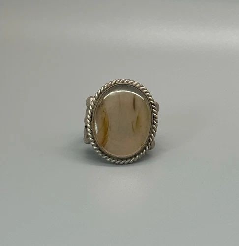 OLD PAWN NAVAJO STERLING SILVER AND AGATE RING SIZE 8 (1 of 2)