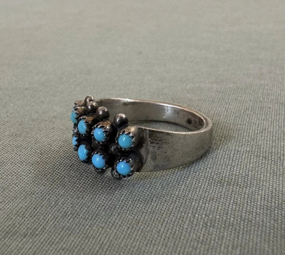 OLD PAWN ZUNI STERLING SILVER AND TURQUOISE RING SIZE 6: OLD PAWN ZUNI STERLING SILVER AND TURQUOISE RING SIZE 6 5/16 " Wide 3.75 Grams Throughout the 40 years that I have been in business, I have purchased jewelry from pawn shops throughout the Southwest t
