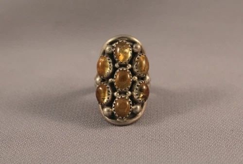 VINTAGE NAVAJO SILVER CRYSTAL RING SIZE 7: VINTAGE NAVAJO SILVER CRYSTAL RING SIZE 7 Item Description: 1 1/4” tall
