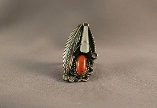 OLD PAWN NAVAJO STERLING SILVER AND CORAL RING SIZE 7 1/2: OLD PAWN NAVAJO STERLING SILVER AND CORAL RING SIZE 7 1/2 Item Description: 1 3/4” tall