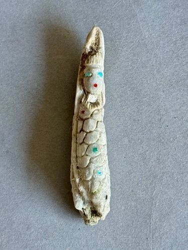 CORN MAIDEN ZUNI FETISH ANTLER WITH TURQUOISE AND CORAL: CORN MAIDEN ZUNI FETISH ANTLER WITH TURQUOISE AND CORAL Corn Maiden Zuni Fetish Antler with Turquoise and Coral 3 1/4" Tall