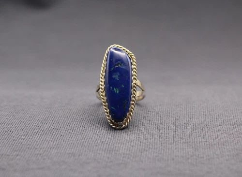VINTAGE NAVAJO SILVER AND POLISHED BLUE STONE RING SIZE 7: VINTAGE NAVAJO SILVER AND POLISHED BLUE STONE RING SIZE 7 Item Description: 1 1/4” tall