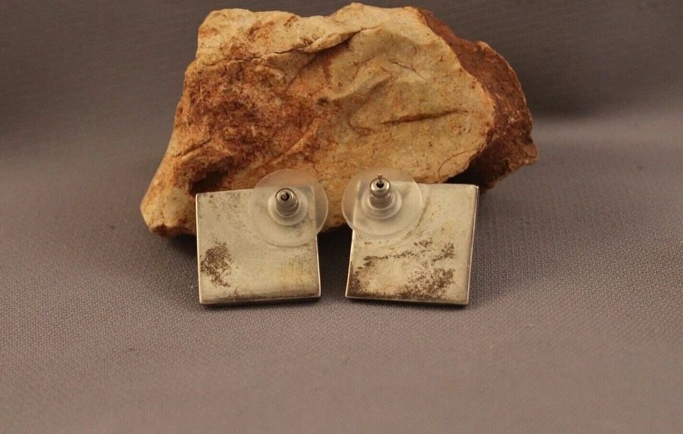 VINTAGE ZUNI STERLING SILVER AND STONE INLAID EARRINGS -: VINTAGE ZUNI STERLING SILVER AND STONE INLAID EARRINGS - Item Description: 3/4" length and width