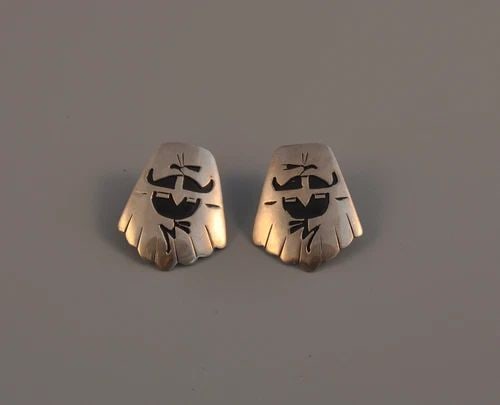 VINTAGE HOPI INDIAN SILVER OVERLAY POST EARRINGS - SPIRIT MASK FIGURE (1 of 2)