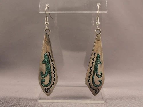 OLD PAWN NAVAJO SILVER EARRINGS INLAID: OLD PAWN NAVAJO SILVER EARRINGS INLAID Item Description: 2 5/8” length from Top of Wire to bottom