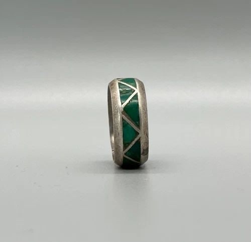 OLD PAWN NAVAJO STERLING SILVER TURQUOISE INLAYED RING SIZE 7 1/4: OLD PAWN NAVAJO STERLING SILVER TURQUOISE INLAYED RING SIZE 7 1/4 Item Description: 3/8” tall P