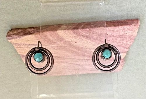 OLD PAWN NAVAJO STERLING SILVER AND TURQUOISE EARRINGS SCREW-ON: OLD PAWN NAVAJO STERLING SILVER AND TURQUOISE EARRINGS SCREW-ON 1/2" Wide Throughout the 40 years that I have been in business, I have purchased jewelry from pawn shops throughout the Southwest that h